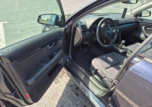 Audi A4 cena 12400 przebieg: 184000, rok produkcji 2003 z Tuchola małe 106